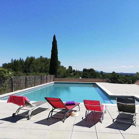 Les Garrigues De La Vallee Des Baux Paradou Exterior foto