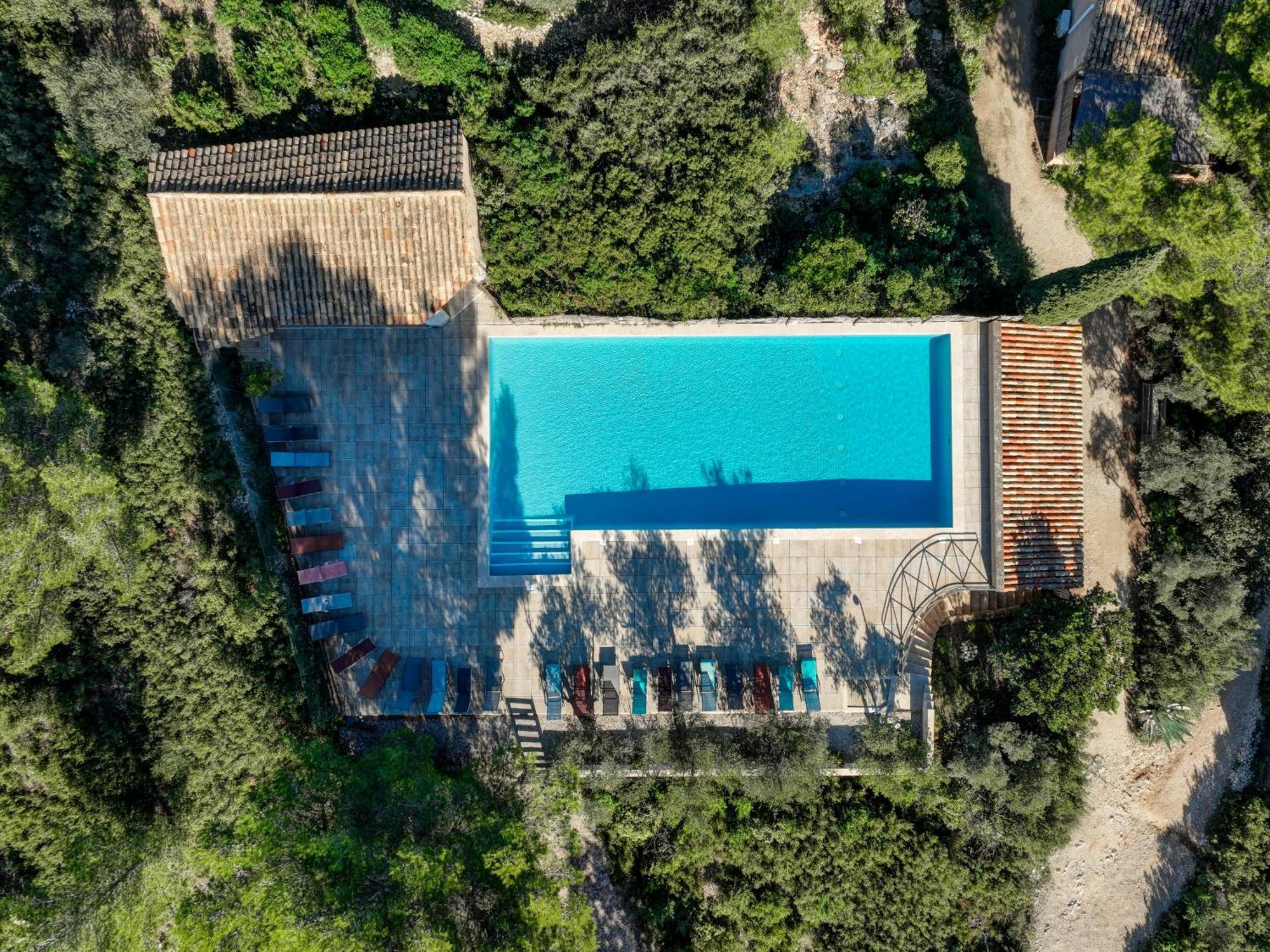 Les Garrigues De La Vallee Des Baux Paradou Exterior foto